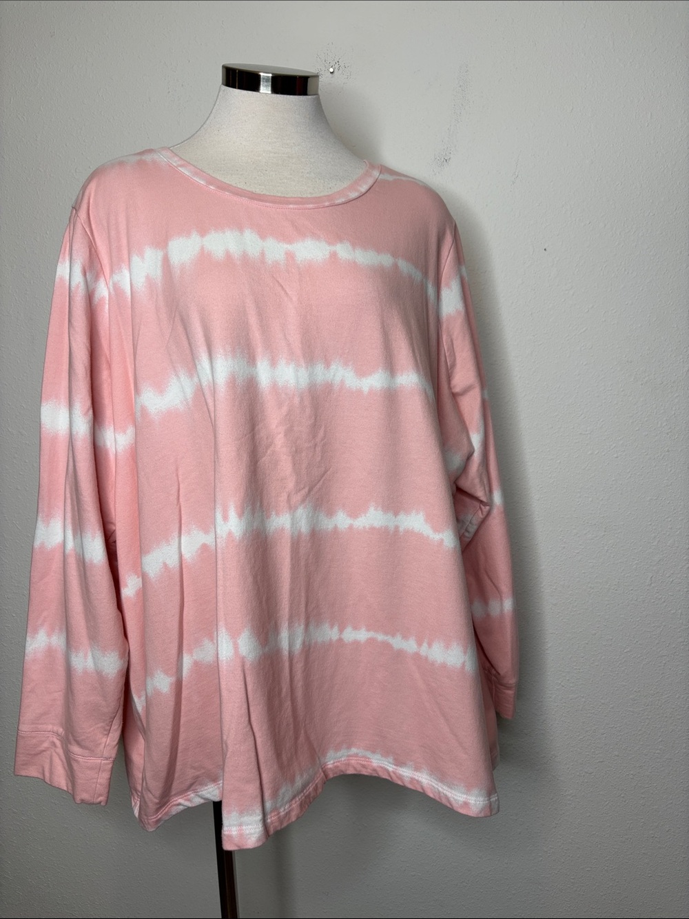 Women's Pink Tie-Dye Long Sleeve Crewneck Top